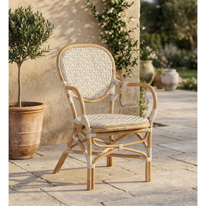 FAUTEUIL BISTRO BLANC EN BOIS Ce fauteuil bistro blanc en bois est ...