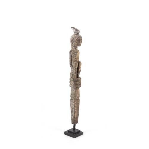 STATUE UMA PRIMITIVE ASSISSE