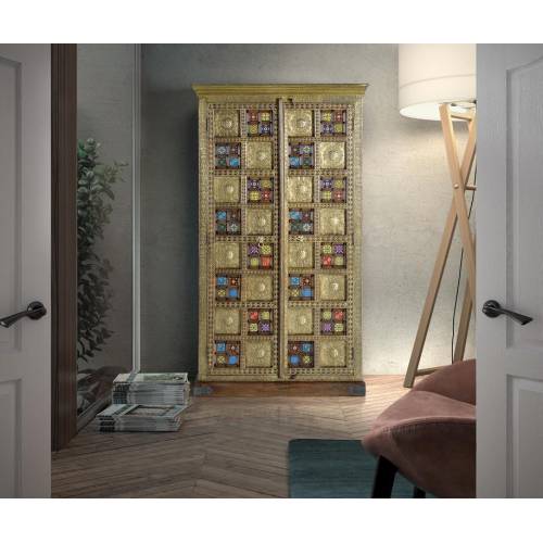 ARMOIRE