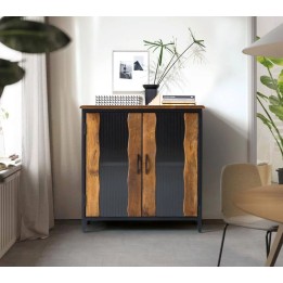 Buffet en bois massif contemporain.