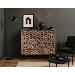 Buffet en bois massif, signature de la modernité.