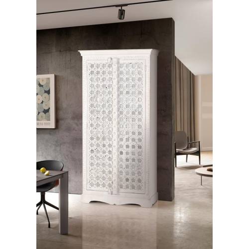ARMOIRE