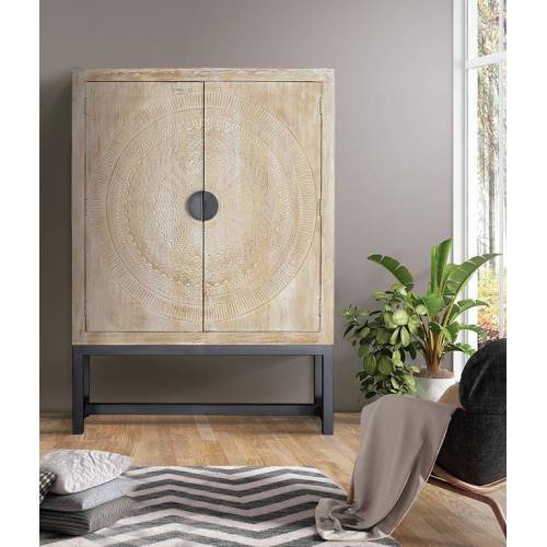 ARMOIRE