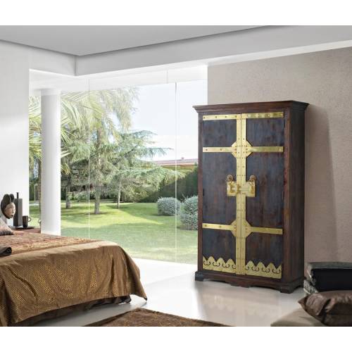ARMOIRE