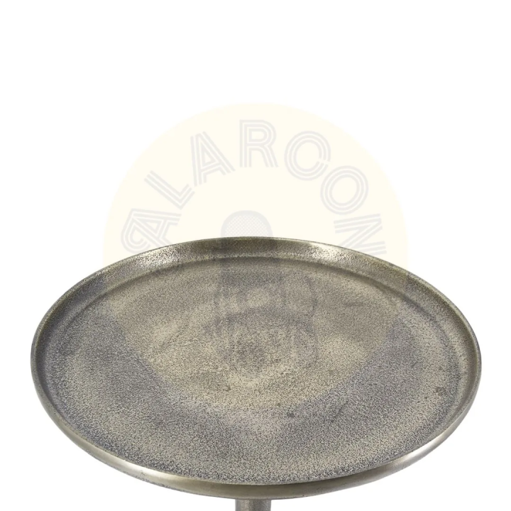 Table d'appoint en Aluminium pour Salon Contemporain Cette table d'...